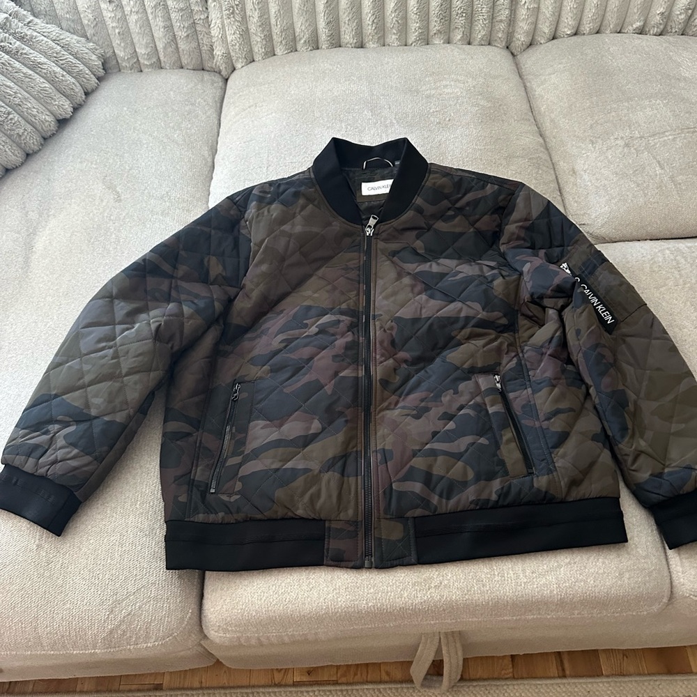 Calvin Klein Men's Quilted Camouflage Bomber Jacket